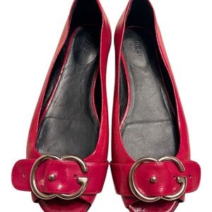 Gucci Salandia peep-toe flats in pink patent leather
